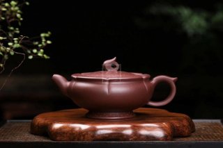 《月下菩提》宜興純手工紫砂壺全手工花器紫泥泡茶壺  《月下菩提》宜興純手工紫砂壺全手工花器紫泥泡茶壺