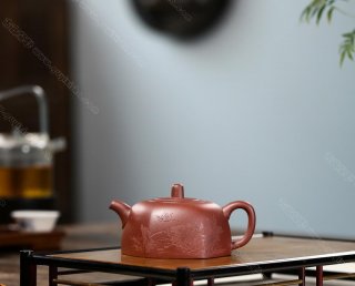 六方井玉  六方井玉