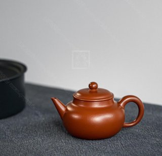 《水平》  《水平》