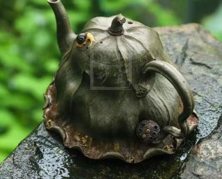 《荷韻蓮燈》  《荷韻蓮燈》