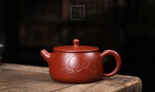 《玉潤(rùn)》宜興紫砂壺助理工藝美術(shù)師純手工大紅袍泡茶壺茶具  《玉潤(rùn)》宜興紫砂壺助理工藝美術(shù)師純手工大紅袍泡茶壺茶具