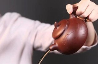 《茄段壺》  《茄段壺》