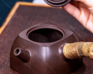 達(dá)明四方唐羽