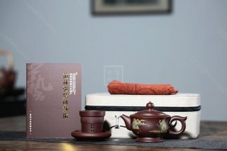 《寶塔映月》  《寶塔映月》