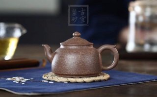 《笠帽》  《笠帽》