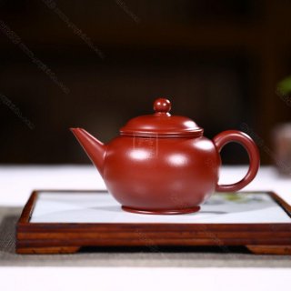 《水平》  《水平》