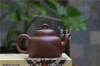 《圈蓋》  《圈蓋》