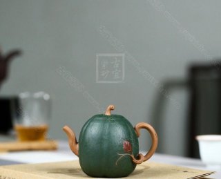 《高南瓜》  《高南瓜》