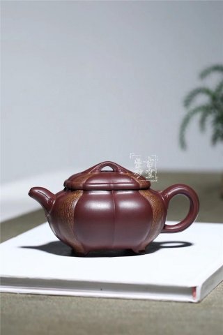 《如意龍蛋》  《如意龍蛋》