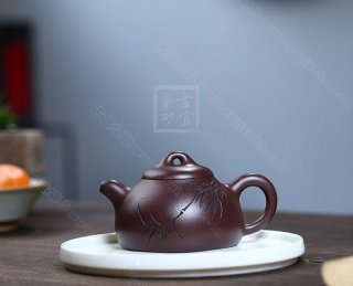 《半月》  《半月》