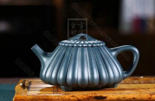 《菱花石瓢》  《菱花石瓢》