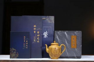 《顯圣》  《顯圣》