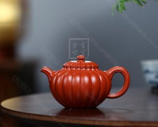 《筋紋菊蕾》  《筋紋菊蕾》