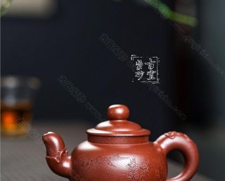 《龍韻壺》  《龍韻壺》