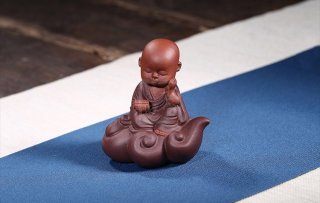 《沉思和尚》宜興民間藝人手工紫砂壺茶壺茶具紫泥  《沉思和尚》宜興民間藝人手工紫砂壺茶壺茶具紫泥