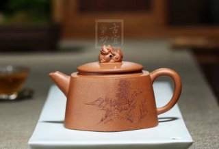 《六方獅球》  《六方獅球》