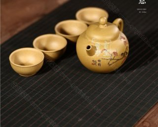 《秋意》  《秋意》