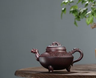 三足蟠龍  三足蟠龍