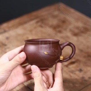 《春暉》  《春暉》