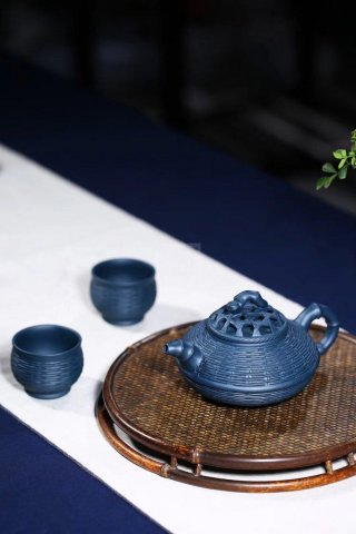 《竹編套具》  《竹編套具》