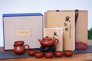 《仿古八件套》  《仿古八件套》