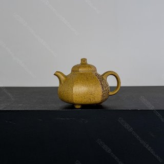 六方乳鼎  六方乳鼎