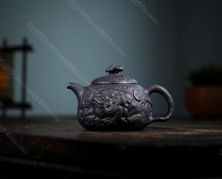 金蟾供春  金蟾供春