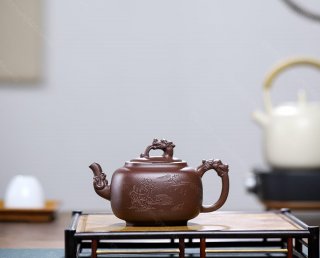 四方隱龍  四方隱龍