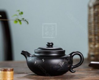 《仿古》  《仿古》