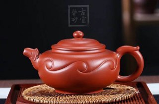 《龍隱線韻》紫砂壺茶具仿古如意紅皮龍壺全手工茶壺  《龍隱線韻》紫砂壺茶具仿古如意紅皮龍壺全手工茶壺