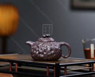 《靈芝供春》  《靈芝供春》