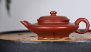 《虛扁》宜興紫砂壺助理工藝美術師全手工大紅袍泡茶壺虛扁茶具  《虛扁》宜興紫砂壺助理工藝美術師全手工大紅袍泡茶壺虛扁茶具