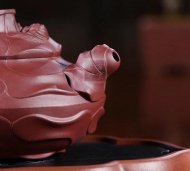 《風卷葵》宜興紫砂壺高級工藝美術師純手工風卷葵底槽青紫砂茶壺