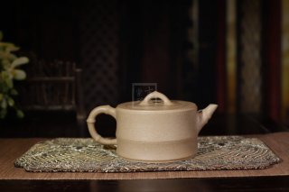 《一段竹》  《一段竹》