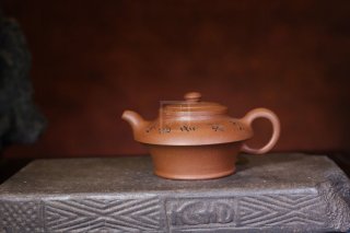 《高虛扁》宜興紫砂壺全手工茶壺名師老師降坡泥虛扁  《高虛扁》宜興紫砂壺全手工茶壺名師老師降坡泥虛扁