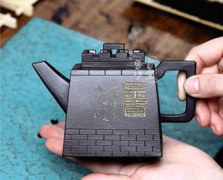 《長城壺》  《長城壺》