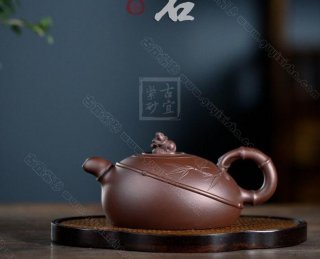 《金鼠抱竹》  《金鼠抱竹》