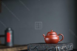 《容天》  《容天》