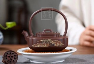 《四方如意提梁》  《四方如意提梁》