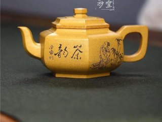 《六方雪華》  《六方雪華》