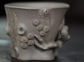 《松樁杯》宜興名家實力派名家手工紫砂壺正品茶壺茶具段泥  《松樁杯》宜興名家實力派名家手工紫砂壺正品茶壺茶具段泥