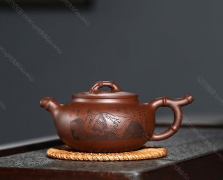 凌云竹節(jié)壺  凌云竹節(jié)壺