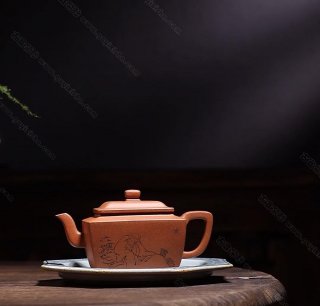 四方云逸  四方云逸