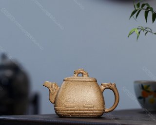 四方螭龍  四方螭龍