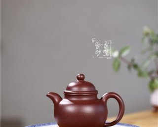 《掇球》  《掇球》