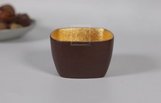 《紫砂鎏金太湖石主人杯》  《紫砂鎏金太湖石主人杯》