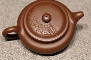 《扁腹》宜興紫砂壺仿古紫泥泡茶壺  《扁腹》宜興紫砂壺仿古紫泥泡茶壺