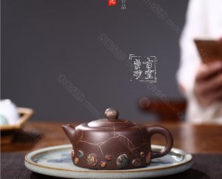 《雨花天際》  《雨花天際》