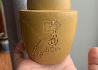 《觀音手拈花》  《觀音手拈花》