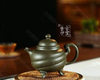 《三足龍泉》  《三足龍泉》